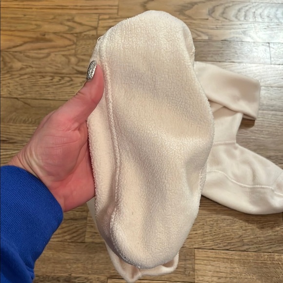 Hunter Cream Fleece Socks - Picture 3 of 4
